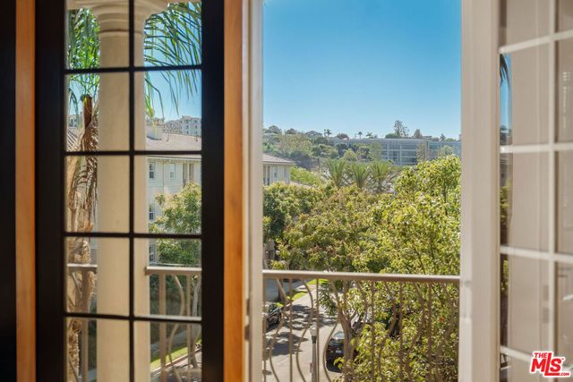 13173 Pacific 202, Playa Vista, CA 90094
