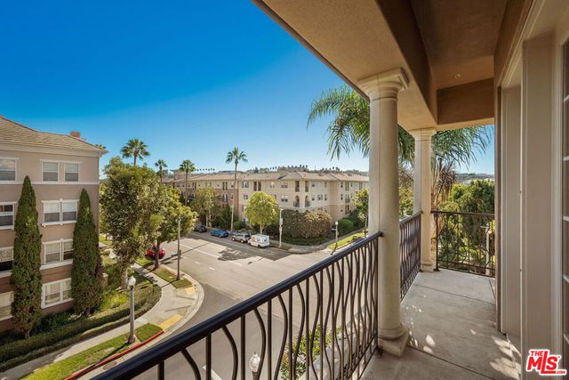 13173 Pacific 202, Playa Vista, CA 90094