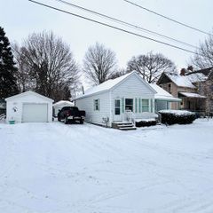 405 W John Street, Bay City, MI 48706