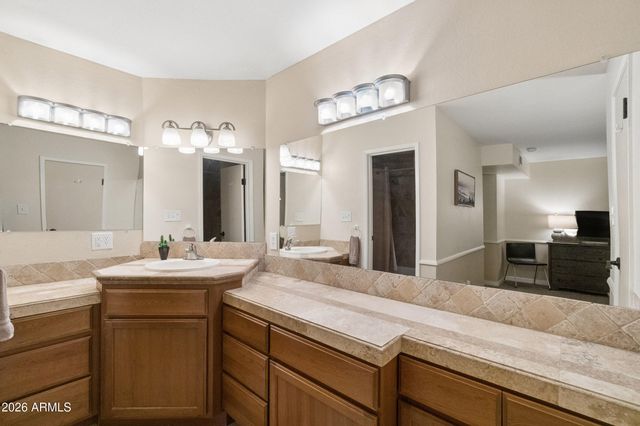 4950 N MILLER Road 108, Scottsdale, AZ 85251