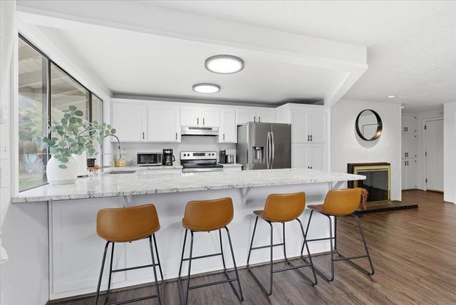 2613 Siskiyou Blvd Boulevard, Medford, OR 97504