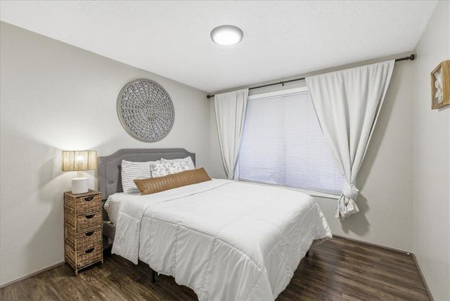 2613 Siskiyou Blvd Boulevard, Medford, OR 97504