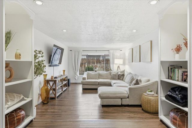 2613 Siskiyou Blvd Boulevard, Medford, OR 97504