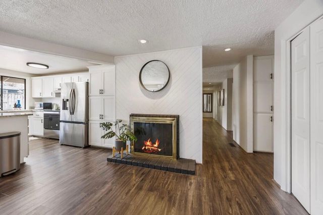 2613 Siskiyou Blvd Boulevard, Medford, OR 97504