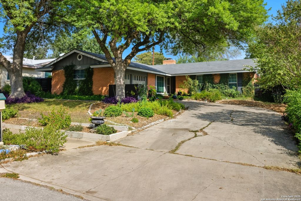 703 Coronet, San Antonio, TX 78216