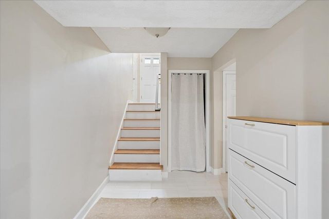76 Cherry Hollow Road, Nashua, NH 03062