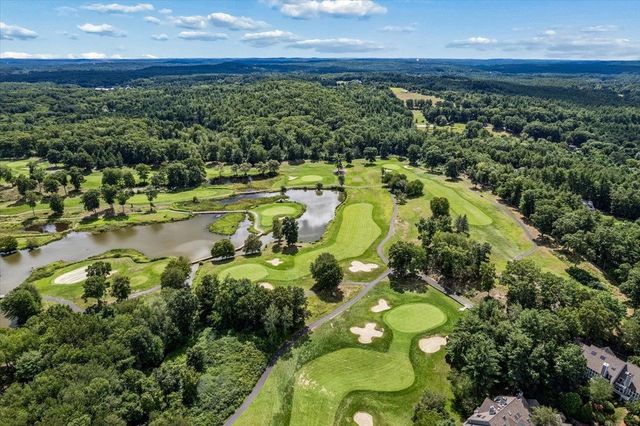 76 Cherry Hollow Road, Nashua, NH 03062