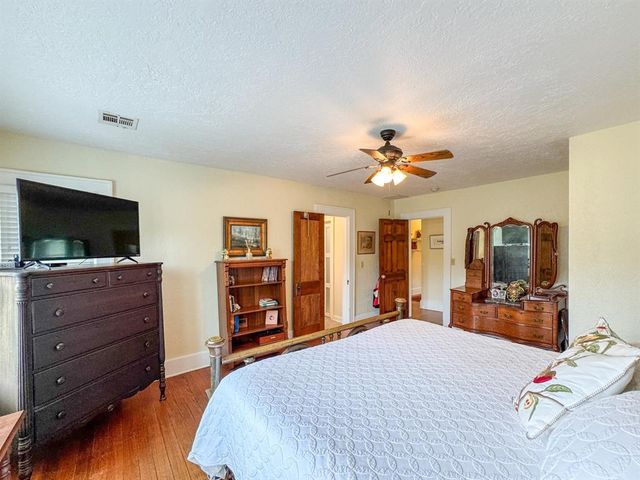 801 SE 48th Avenue, Norman, OK 73026