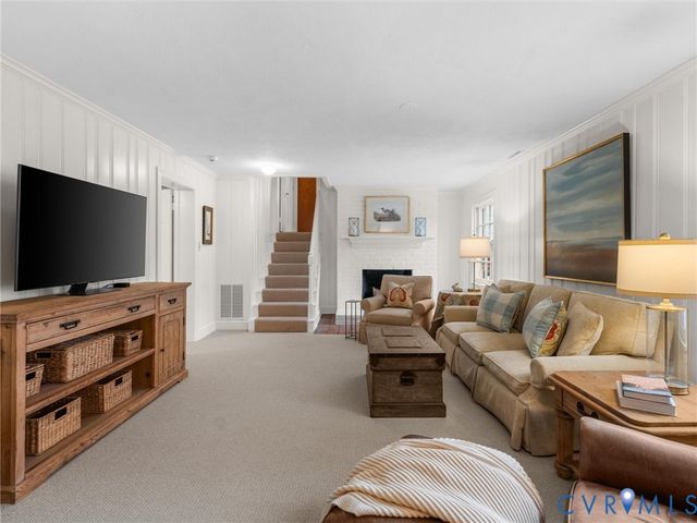 8101 Longwood Rd, Henrico, VA 23229