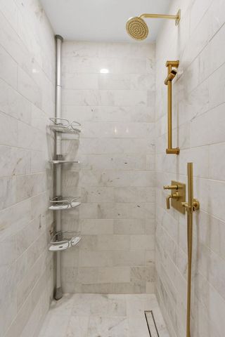 70 Rainey ST 1908, Austin, TX 78701