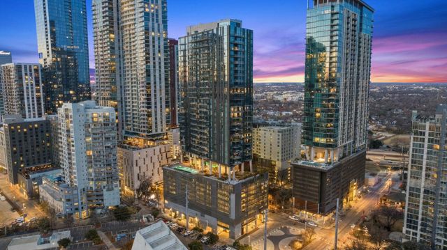 70 Rainey ST 1908, Austin, TX 78701