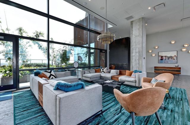 70 Rainey ST 1908, Austin, TX 78701