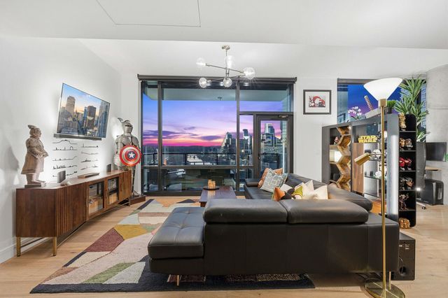 70 Rainey ST 1908, Austin, TX 78701