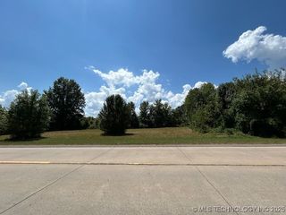 000 Schley Drive, Vian, OK 74962
