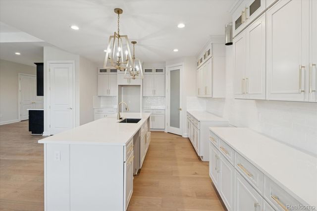 54791 Brenda Drive, Macomb Township, MI 48042