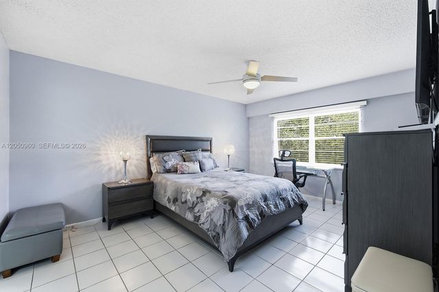 1300 SW 125th Ave 406K, Pembroke Pines, FL 33027