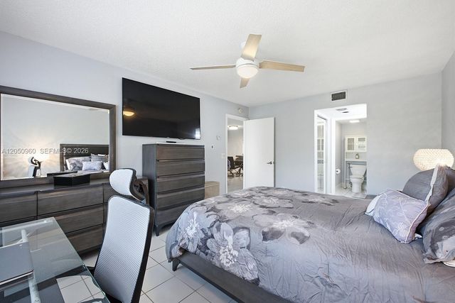 1300 SW 125th Ave 406K, Pembroke Pines, FL 33027