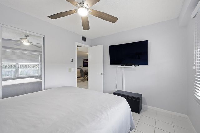 1300 SW 125th Ave 406K, Pembroke Pines, FL 33027