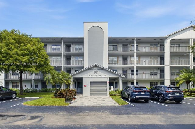 1300 SW 125th Ave 406K, Pembroke Pines, FL 33027