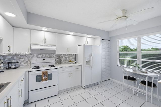 1300 SW 125th Ave 406K, Pembroke Pines, FL 33027