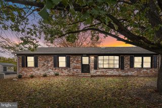 10312 MEADOWVIEW DR, Fredericksburg, VA 22408