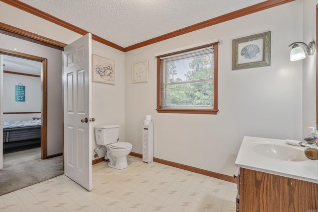 1701 St Louis Street, Hot Springs, AR 71913