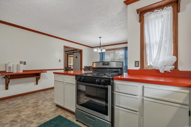 1701 St Louis Street, Hot Springs, AR 71913
