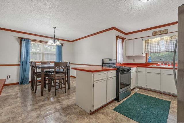 1701 St Louis Street, Hot Springs, AR 71913