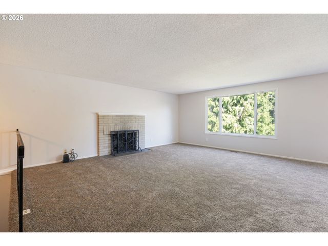 17090 Se PINE CONE Ln, Milwaukie, OR 97267