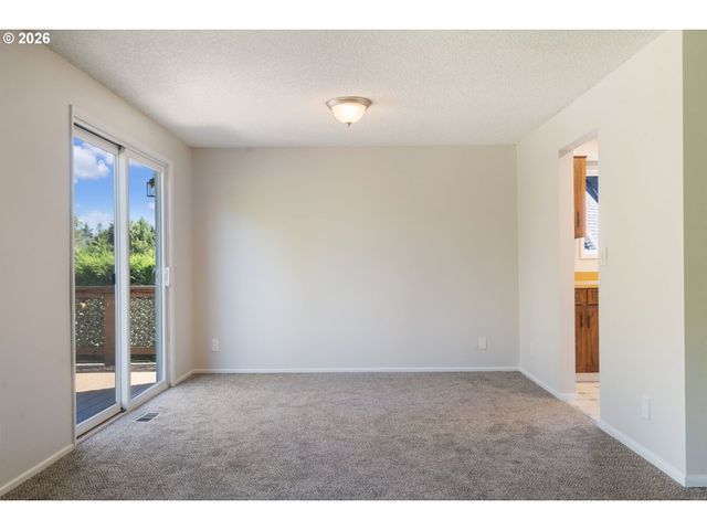 17090 Se PINE CONE Ln, Milwaukie, OR 97267