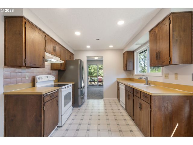 17090 Se PINE CONE Ln, Milwaukie, OR 97267