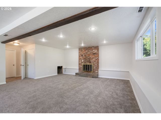 17090 Se PINE CONE Ln, Milwaukie, OR 97267