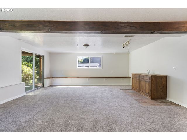 17090 Se PINE CONE Ln, Milwaukie, OR 97267