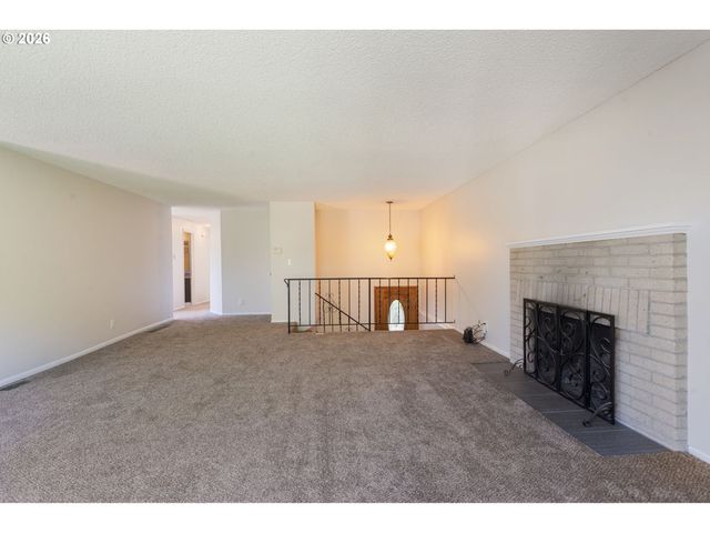 17090 Se PINE CONE Ln, Milwaukie, OR 97267