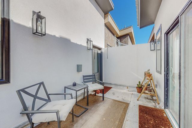 1415 Coal Avenue SW, Albuquerque, NM 87104