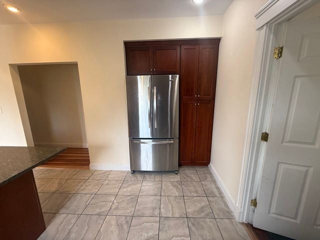 565 Main St 2, Watertown, MA 02472