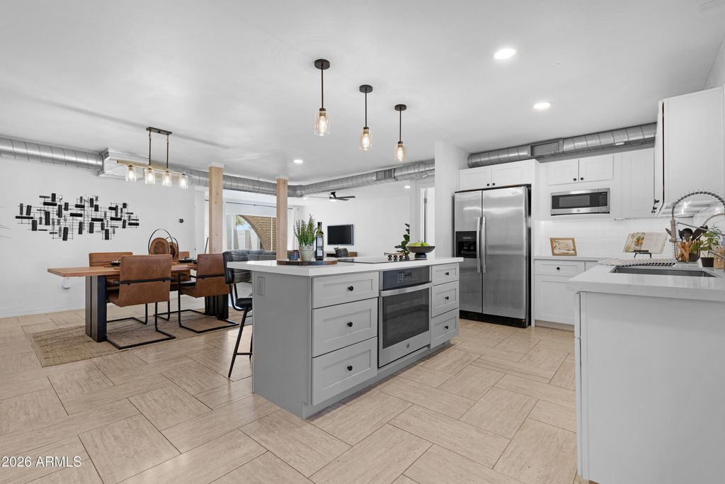 Image 17 of property listing at 7722 E VERNON Avenue, Scottsdale, AZ 85257