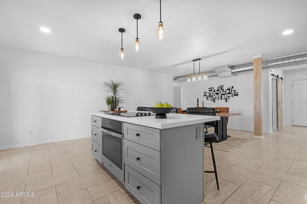 Image 18 of property listing at 7722 E VERNON Avenue, Scottsdale, AZ 85257