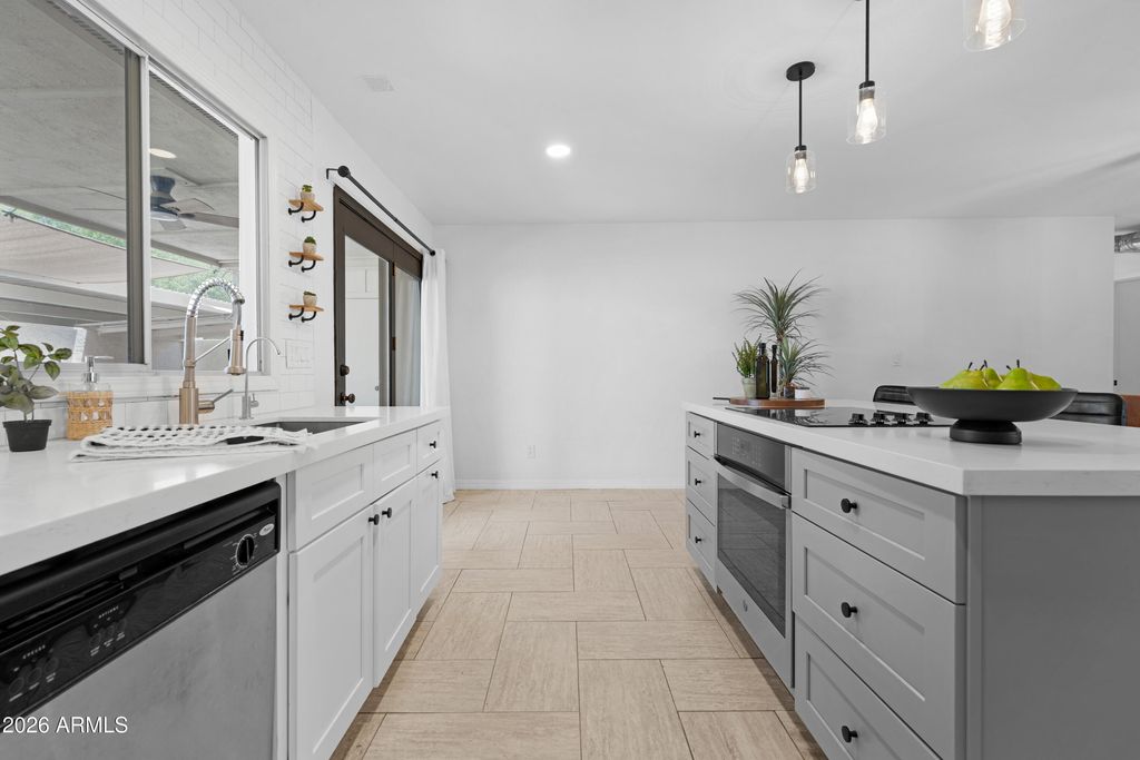 Image 19 of property listing at 7722 E VERNON Avenue, Scottsdale, AZ 85257