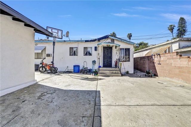 715 S Record, Los Angeles, CA 90023