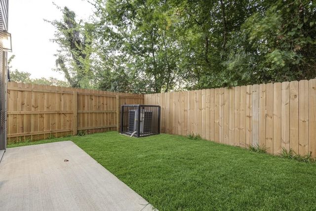 3320 Francis Street A, Houston, TX 77004