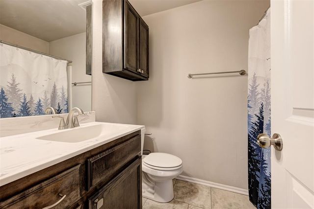 1109 Hickory Creek Drive, Yukon, OK 73099