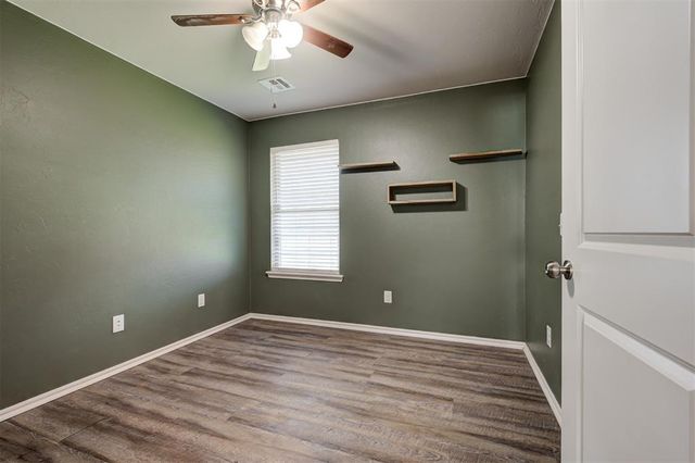 1109 Hickory Creek Drive, Yukon, OK 73099