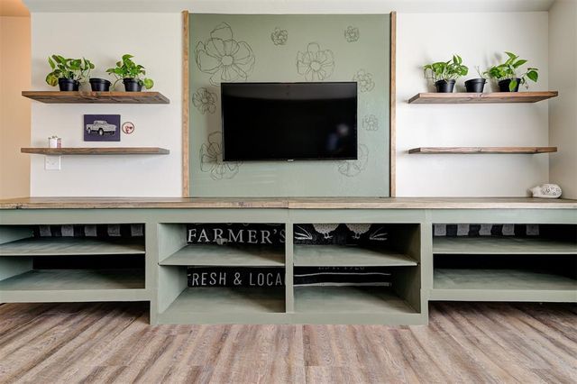 1109 Hickory Creek Drive, Yukon, OK 73099