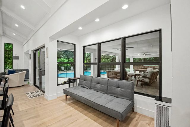 6962 S Grande Drive, Boca Raton, FL 33433