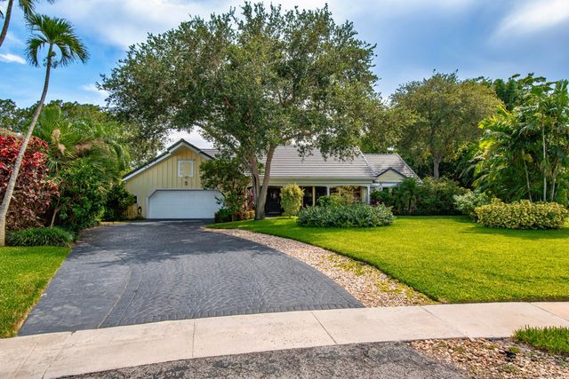 6962 S Grande Drive, Boca Raton, FL 33433