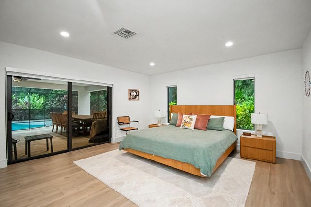 6962 S Grande Drive, Boca Raton, FL 33433