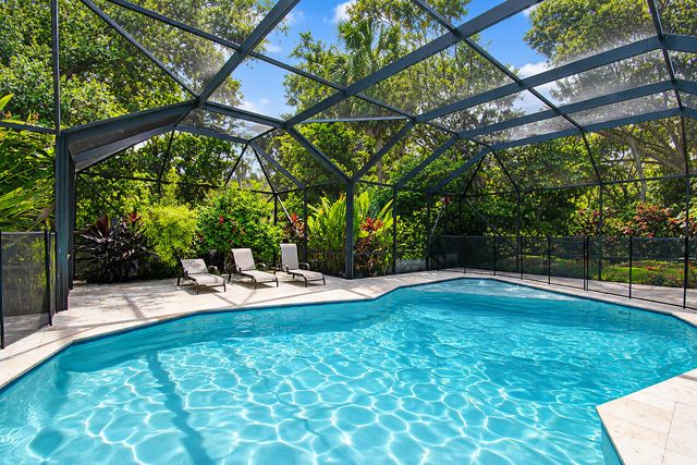 6962 S Grande Drive, Boca Raton, FL 33433