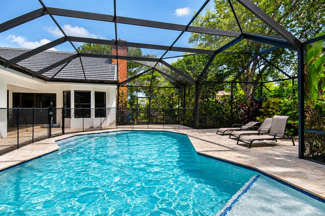 6962 S Grande Drive, Boca Raton, FL 33433