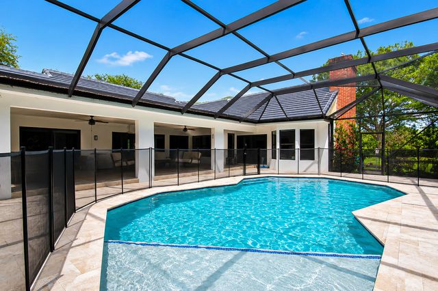 6962 S Grande Drive, Boca Raton, FL 33433